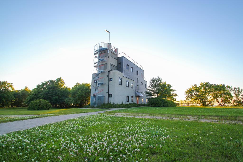 Hotel Saka Manor Exterior foto